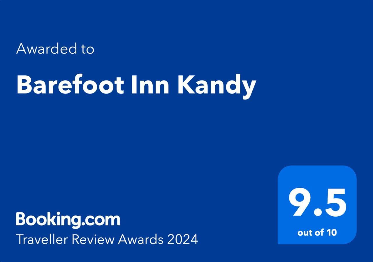 Barefoot Inn แคนดี้ ภายนอก รูปภาพ